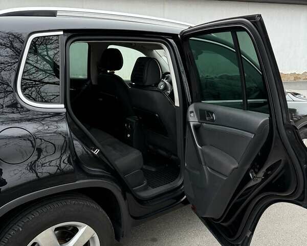 Черный Фольксваген Тигуан, объемом двигателя 1.98 л и пробегом 251 тыс. км за 13700 $, фото 9 на Automoto.ua