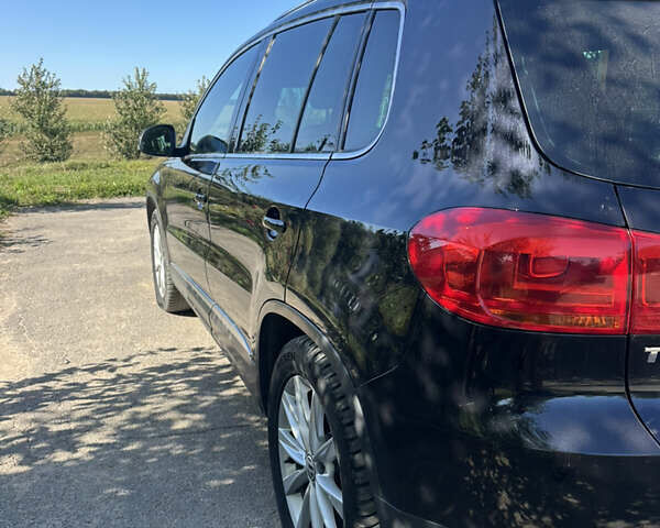 Чорний Фольксваген Тігуан, об'ємом двигуна 1.97 л та пробігом 231 тис. км за 15000 $, фото 8 на Automoto.ua