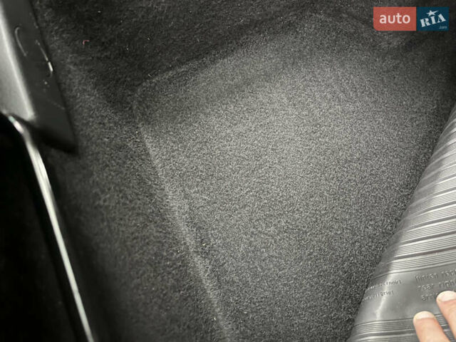 Черный Фольксваген Тигуан, объемом двигателя 1.99 л и пробегом 320 тыс. км за 14499 $, фото 127 на Automoto.ua