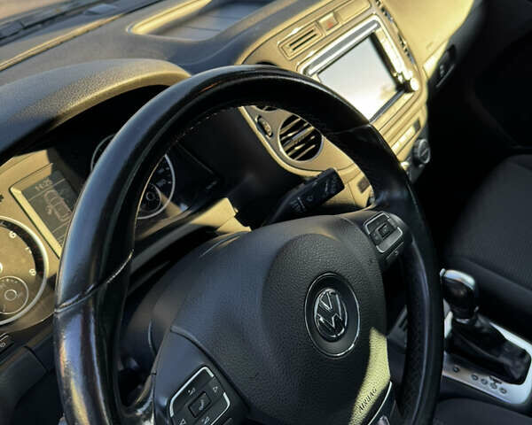 Чорний Фольксваген Тігуан, об'ємом двигуна 1.98 л та пробігом 233 тис. км за 13200 $, фото 11 на Automoto.ua