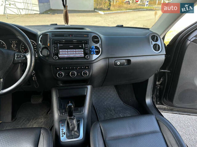 Чорний Фольксваген Тігуан, об'ємом двигуна 2 л та пробігом 189 тис. км за 10300 $, фото 13 на Automoto.ua