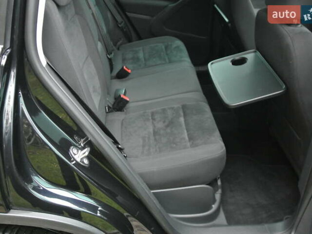 Чорний Фольксваген Тігуан, об'ємом двигуна 2 л та пробігом 168 тис. км за 15550 $, фото 21 на Automoto.ua