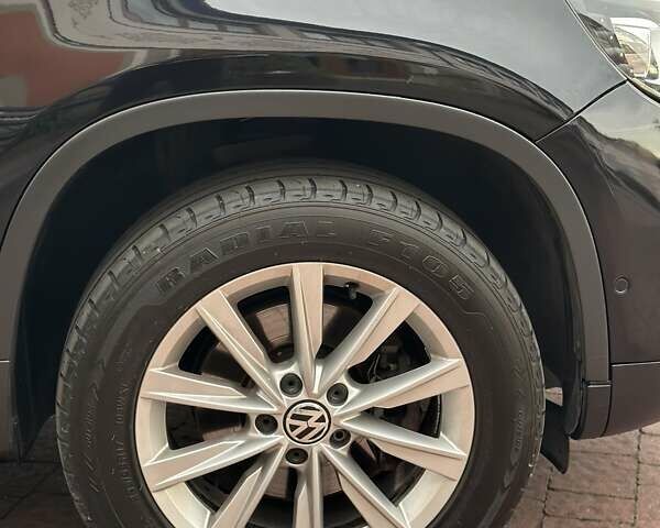 Черный Фольксваген Тигуан, объемом двигателя 1.99 л и пробегом 225 тыс. км за 14950 $, фото 40 на Automoto.ua