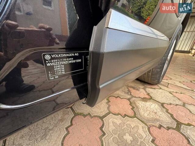 Чорний Фольксваген Тігуан, об'ємом двигуна 2 л та пробігом 234 тис. км за 14000 $, фото 11 на Automoto.ua