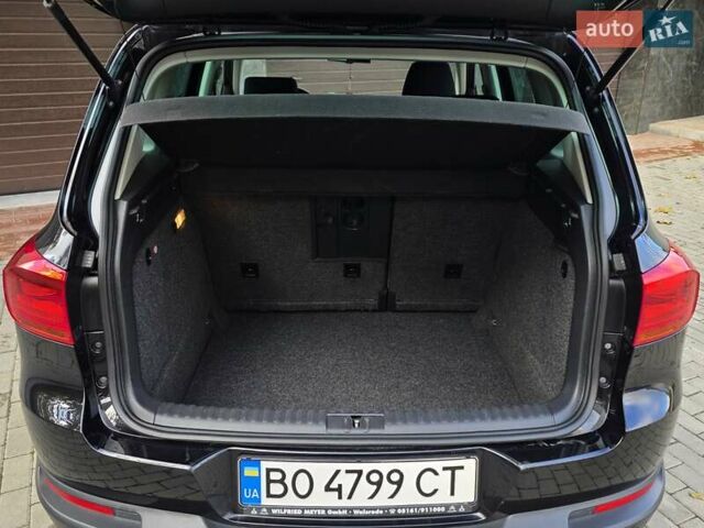 Черный Фольксваген Тигуан, объемом двигателя 2 л и пробегом 225 тыс. км за 14499 $, фото 32 на Automoto.ua