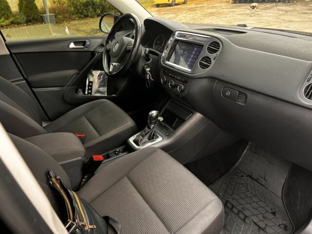 Черный Фольксваген Тигуан, объемом двигателя 2 л и пробегом 152 тыс. км за 14200 $, фото 5 на Automoto.ua