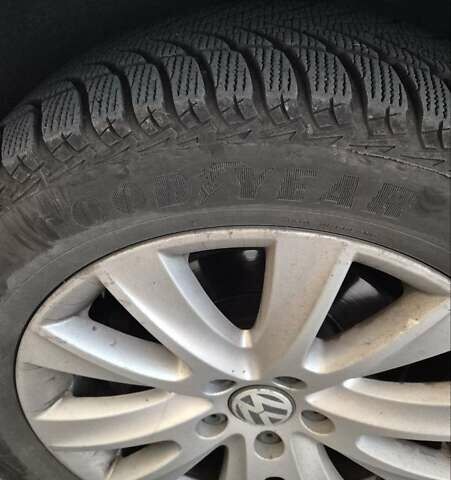 Чорний Фольксваген Тігуан, об'ємом двигуна 1.98 л та пробігом 227 тис. км за 13000 $, фото 26 на Automoto.ua