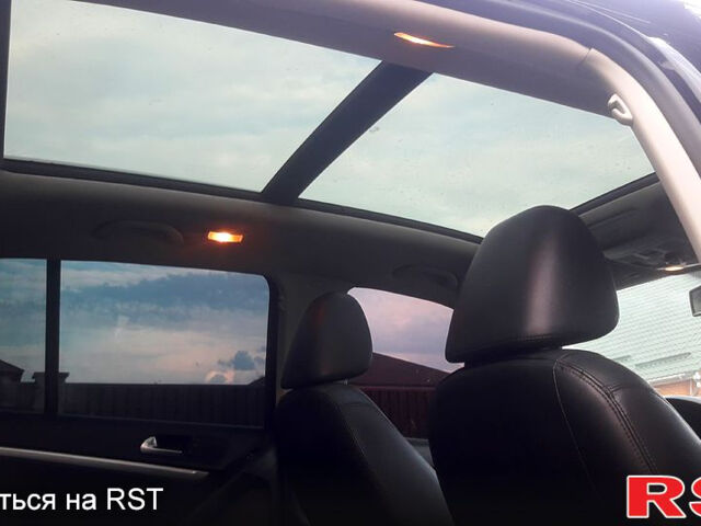 Чорний Фольксваген Тігуан, об'ємом двигуна 2 л та пробігом 183 тис. км за 12500 $, фото 12 на Automoto.ua