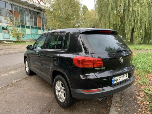 Черный Фольксваген Тигуан, объемом двигателя 2 л и пробегом 130 тыс. км за 10200 $, фото 3 на Automoto.ua