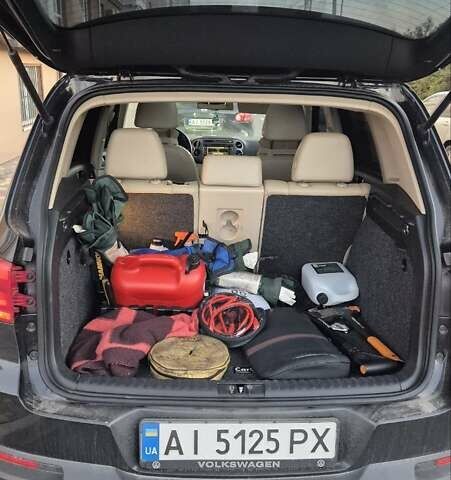 Чорний Фольксваген Тігуан, об'ємом двигуна 1.98 л та пробігом 227 тис. км за 13000 $, фото 23 на Automoto.ua