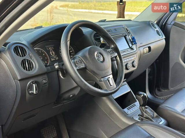 Чорний Фольксваген Тігуан, об'ємом двигуна 2 л та пробігом 189 тис. км за 10300 $, фото 7 на Automoto.ua