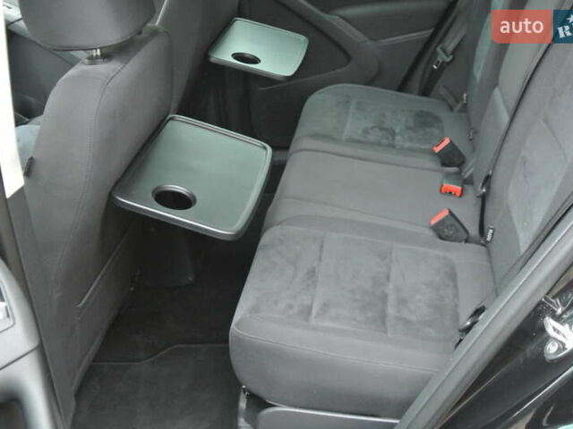 Чорний Фольксваген Тігуан, об'ємом двигуна 2 л та пробігом 168 тис. км за 15550 $, фото 13 на Automoto.ua