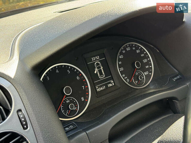 Черный Фольксваген Тигуан, объемом двигателя 2 л и пробегом 166 тыс. км за 12290 $, фото 23 на Automoto.ua