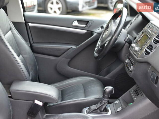 Чорний Фольксваген Тігуан, об'ємом двигуна 1.98 л та пробігом 130 тис. км за 11999 $, фото 24 на Automoto.ua