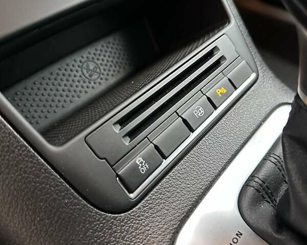 Черный Фольксваген Тигуан, объемом двигателя 1.99 л и пробегом 225 тыс. км за 14950 $, фото 65 на Automoto.ua