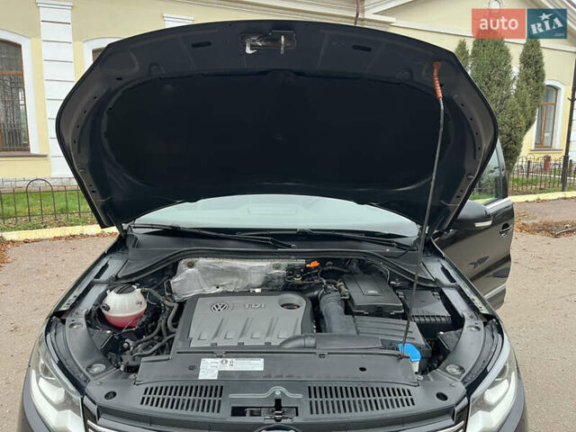 Черный Фольксваген Тигуан, объемом двигателя 1.99 л и пробегом 320 тыс. км за 14499 $, фото 172 на Automoto.ua