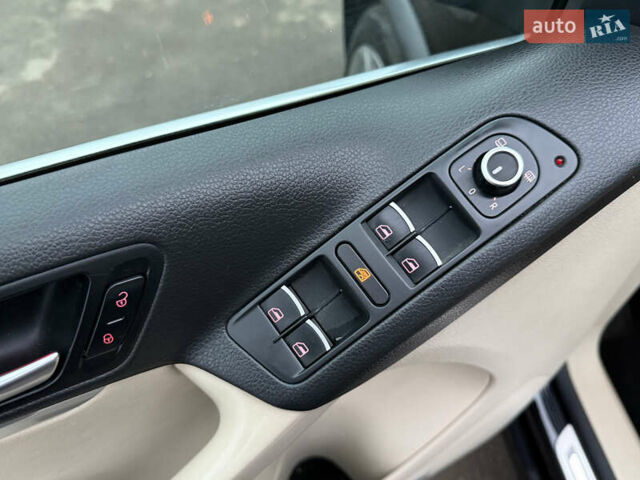 Чорний Фольксваген Тігуан, об'ємом двигуна 2 л та пробігом 234 тис. км за 15500 $, фото 10 на Automoto.ua