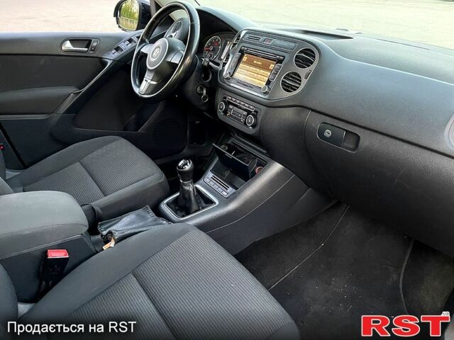 Черный Фольксваген Тигуан, объемом двигателя 2 л и пробегом 181 тыс. км за 9200 $, фото 8 на Automoto.ua