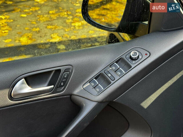 Черный Фольксваген Тигуан, объемом двигателя 2 л и пробегом 166 тыс. км за 12290 $, фото 13 на Automoto.ua