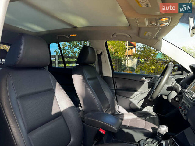 Черный Фольксваген Тигуан, объемом двигателя 2 л и пробегом 166 тыс. км за 12290 $, фото 26 на Automoto.ua