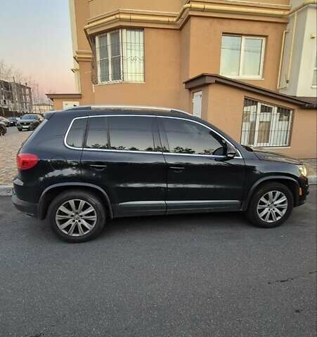 Чорний Фольксваген Тігуан, об'ємом двигуна 1.98 л та пробігом 227 тис. км за 13000 $, фото 22 на Automoto.ua