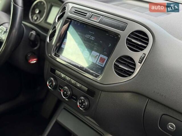 Черный Фольксваген Тигуан, объемом двигателя 1.98 л и пробегом 173 тыс. км за 10799 $, фото 11 на Automoto.ua