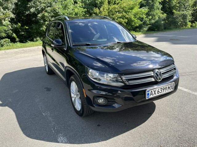 Черный Фольксваген Тигуан, объемом двигателя 2 л и пробегом 176 тыс. км за 12499 $, фото 4 на Automoto.ua