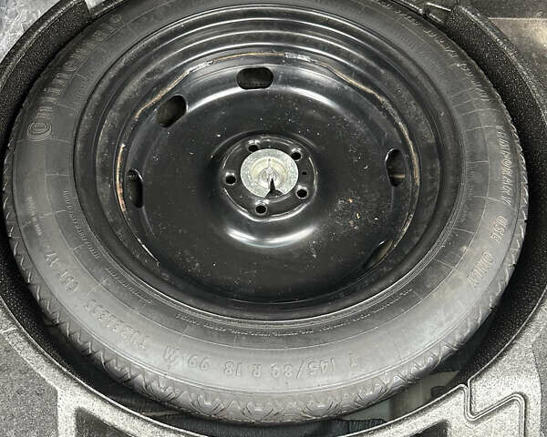 Черный Фольксваген Тигуан, объемом двигателя 1.98 л и пробегом 210 тыс. км за 10500 $, фото 10 на Automoto.ua