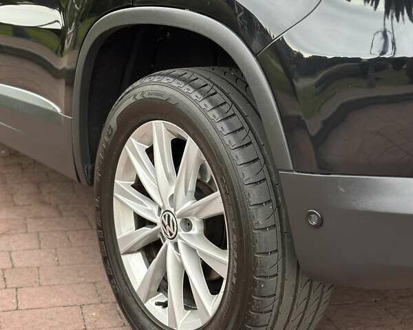 Черный Фольксваген Тигуан, объемом двигателя 1.99 л и пробегом 225 тыс. км за 14950 $, фото 30 на Automoto.ua