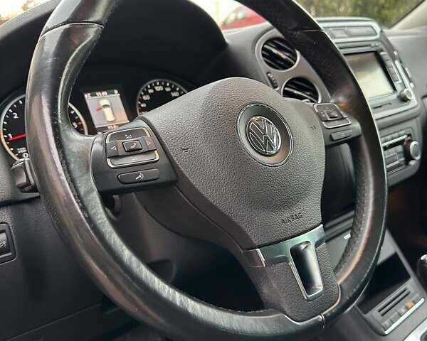 Черный Фольксваген Тигуан, объемом двигателя 1.99 л и пробегом 225 тыс. км за 14950 $, фото 59 на Automoto.ua