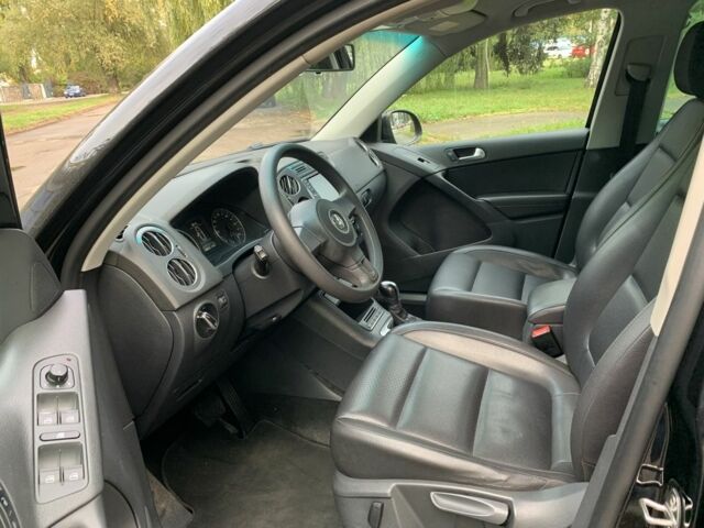 Черный Фольксваген Тигуан, объемом двигателя 2 л и пробегом 130 тыс. км за 10200 $, фото 5 на Automoto.ua