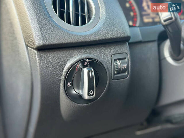 Чорний Фольксваген Тігуан, об'ємом двигуна 2 л та пробігом 189 тис. км за 10300 $, фото 10 на Automoto.ua