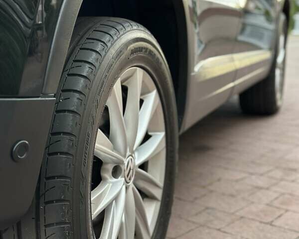 Черный Фольксваген Тигуан, объемом двигателя 1.99 л и пробегом 225 тыс. км за 14950 $, фото 41 на Automoto.ua