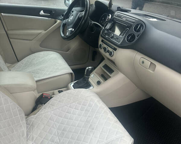 Черный Фольксваген Тигуан, объемом двигателя 1.98 л и пробегом 140 тыс. км за 11333 $, фото 5 на Automoto.ua