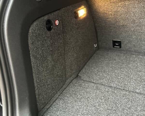 Черный Фольксваген Тигуан, объемом двигателя 1.99 л и пробегом 225 тыс. км за 14950 $, фото 102 на Automoto.ua