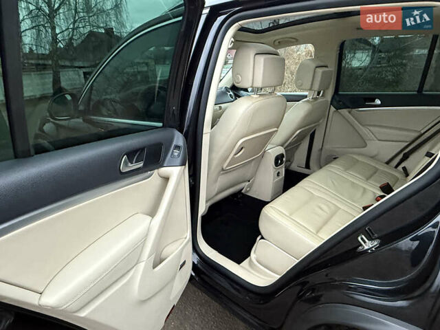 Чорний Фольксваген Тігуан, об'ємом двигуна 2 л та пробігом 234 тис. км за 15500 $, фото 21 на Automoto.ua