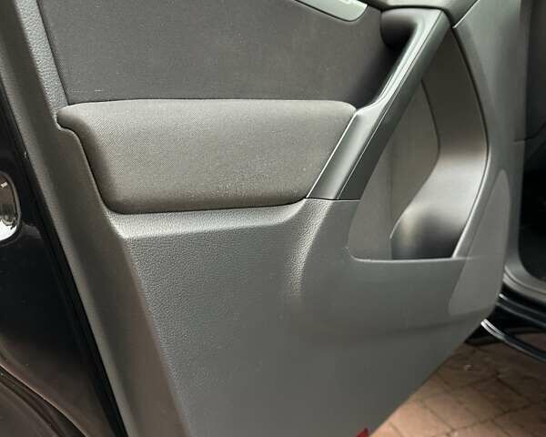 Черный Фольксваген Тигуан, объемом двигателя 1.99 л и пробегом 225 тыс. км за 14950 $, фото 67 на Automoto.ua