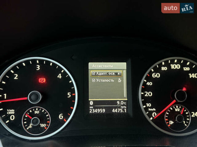 Чорний Фольксваген Тігуан, об'ємом двигуна 2 л та пробігом 234 тис. км за 15500 $, фото 15 на Automoto.ua