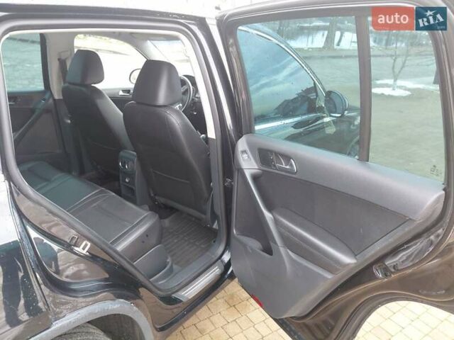 Чорний Фольксваген Тігуан, об'ємом двигуна 2 л та пробігом 227 тис. км за 8999 $, фото 13 на Automoto.ua