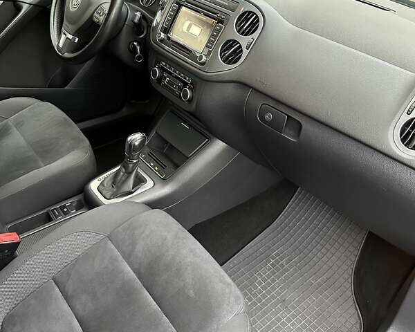 Черный Фольксваген Тигуан, объемом двигателя 1.99 л и пробегом 225 тыс. км за 14950 $, фото 50 на Automoto.ua