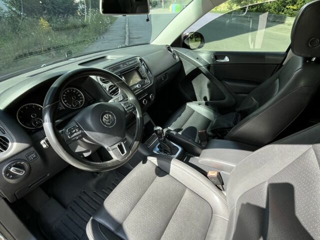 Черный Фольксваген Тигуан, объемом двигателя 2 л и пробегом 176 тыс. км за 12499 $, фото 5 на Automoto.ua