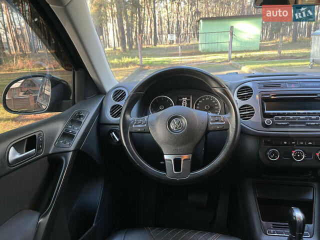 Черный Фольксваген Тигуан, объемом двигателя 2 л и пробегом 185 тыс. км за 11500 $, фото 33 на Automoto.ua