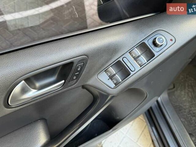 Черный Фольксваген Тигуан, объемом двигателя 1.98 л и пробегом 222 тыс. км за 9990 $, фото 7 на Automoto.ua