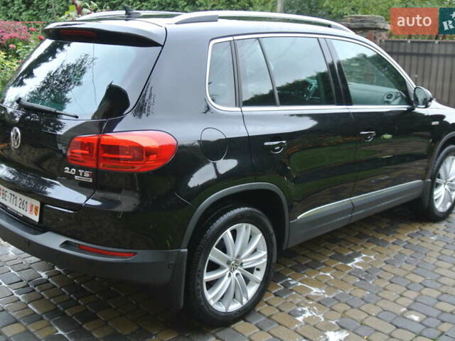 Чорний Фольксваген Тігуан, об'ємом двигуна 2 л та пробігом 168 тис. км за 15550 $, фото 3 на Automoto.ua