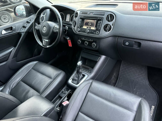 Черный Фольксваген Тигуан, объемом двигателя 2 л и пробегом 256 тыс. км за 8999 $, фото 12 на Automoto.ua