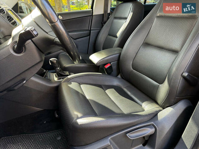 Черный Фольксваген Тигуан, объемом двигателя 2 л и пробегом 166 тыс. км за 12290 $, фото 15 на Automoto.ua