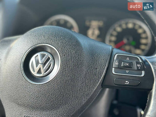 Чорний Фольксваген Тігуан, об'ємом двигуна 2 л та пробігом 189 тис. км за 10300 $, фото 17 на Automoto.ua
