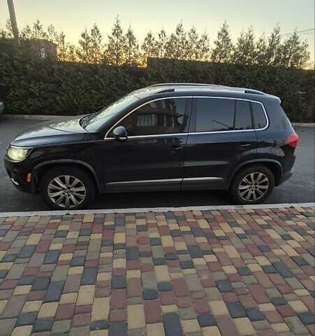 Чорний Фольксваген Тігуан, об'ємом двигуна 1.98 л та пробігом 227 тис. км за 13000 $, фото 28 на Automoto.ua