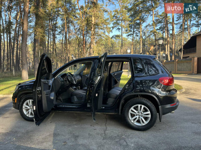 Черный Фольксваген Тигуан, объемом двигателя 2 л и пробегом 185 тыс. км за 11500 $, фото 22 на Automoto.ua