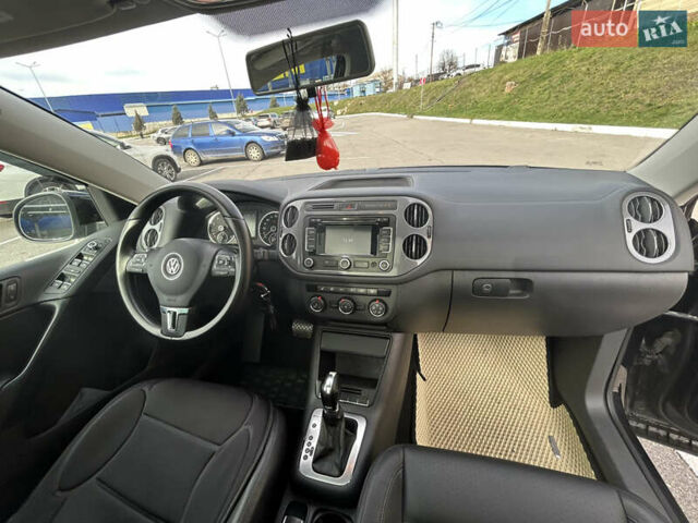 Черный Фольксваген Тигуан, объемом двигателя 2 л и пробегом 222 тыс. км за 12200 $, фото 10 на Automoto.ua